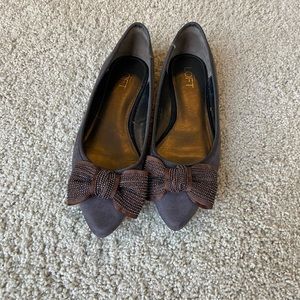Ann Taylor loft grey flats